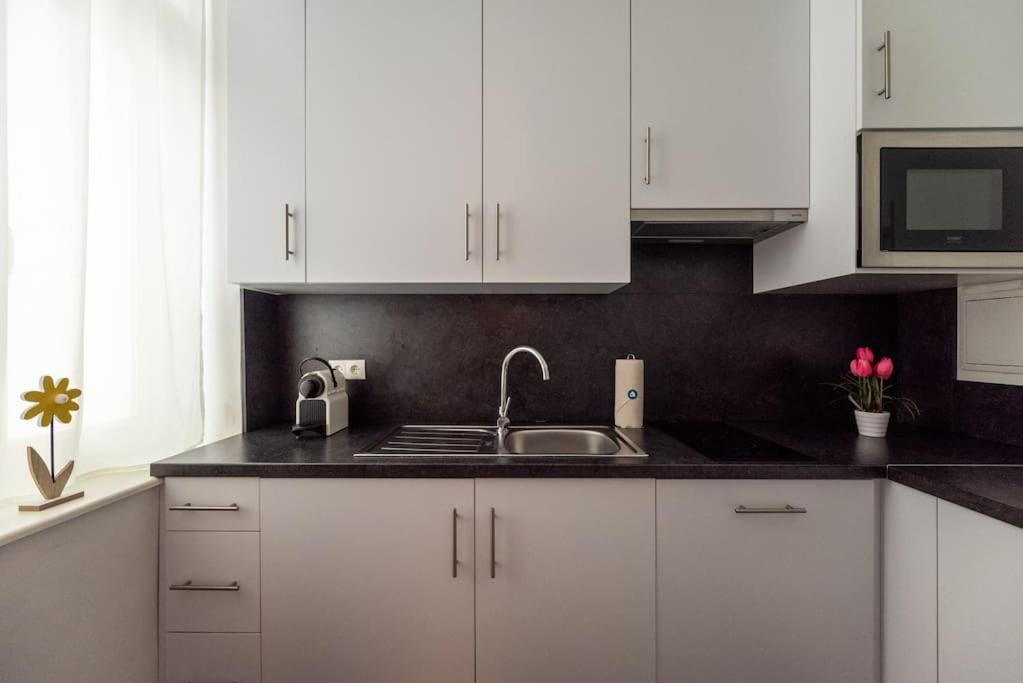 Pristine 1Br Steps From City By Hm 维也纳 外观 照片