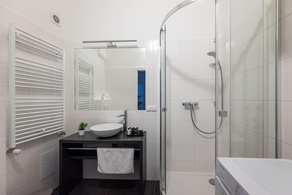 Pristine 1Br Steps From City By Hm 维也纳 外观 照片